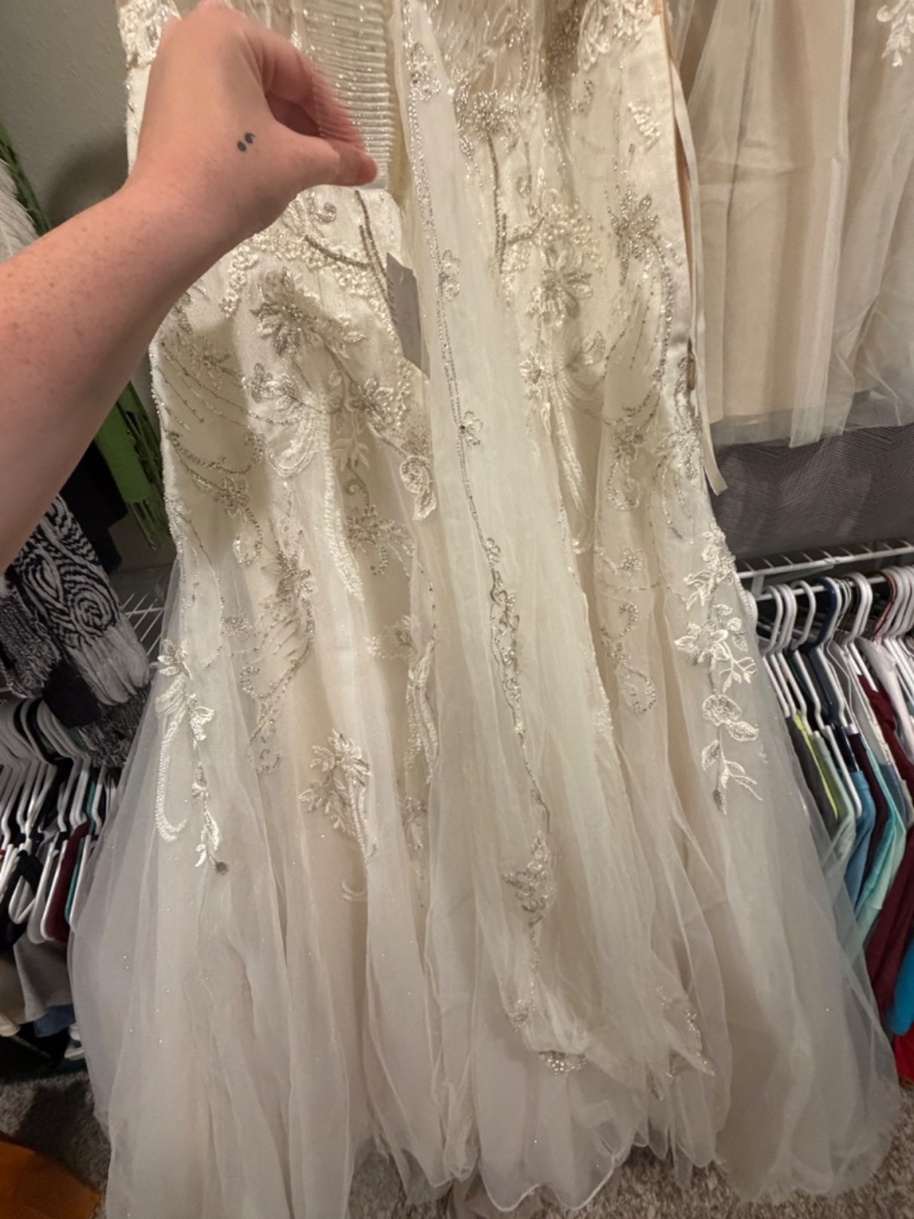 👰‍♀️ David’s Bridal Wedding Gown + Matching Flower Girl Dress & Veil 👰‍♀️ - Picture 6 of 10